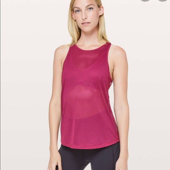 Lululemon Fully flexed 2-1 Tank - Picture 2 of 6